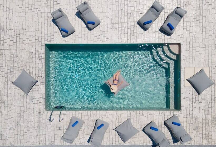 Olives & Rocks Naxian Villas