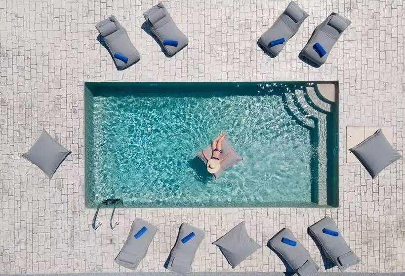 Olives & Rocks Naxian Villas