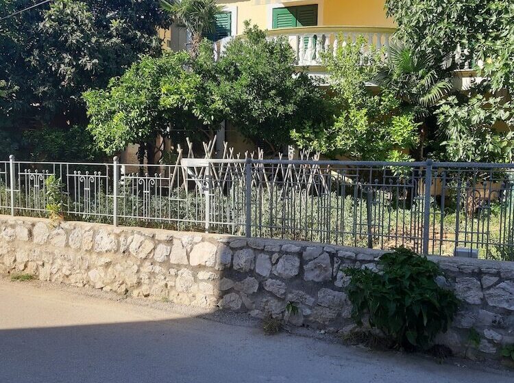 פנסיון Sonnenvilla Milka