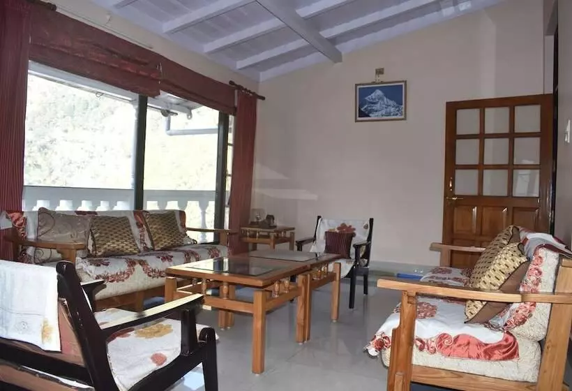 ホテル Divy Himalayan Retreat