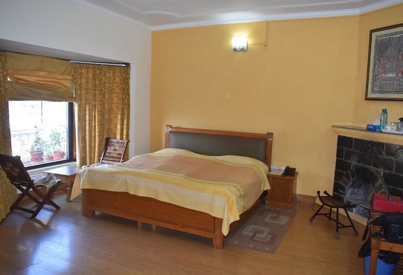 هتل Divy Himalayan Retreat