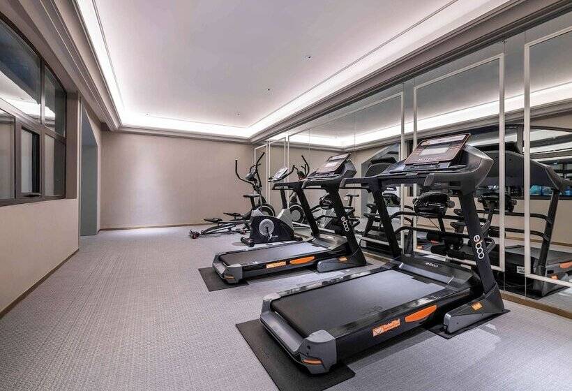 Hotel Mercure Shanghai Xujiahui South