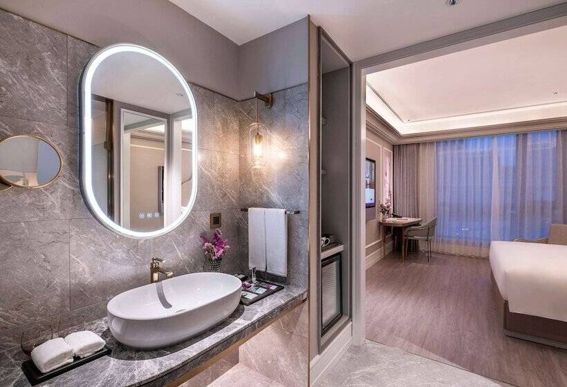 Hotel Mercure Shanghai Xujiahui South