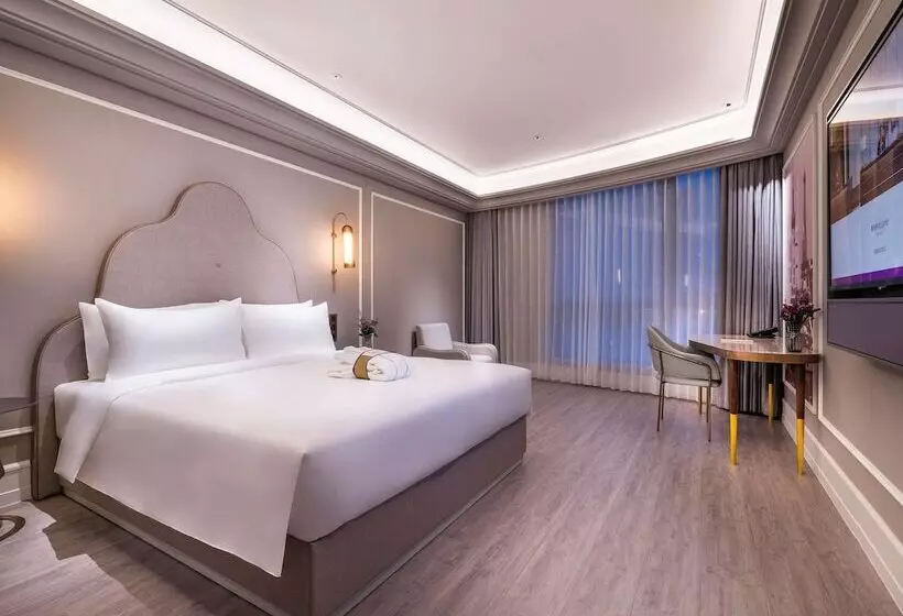 Hotelli Mercure Shanghai Xujiahui South