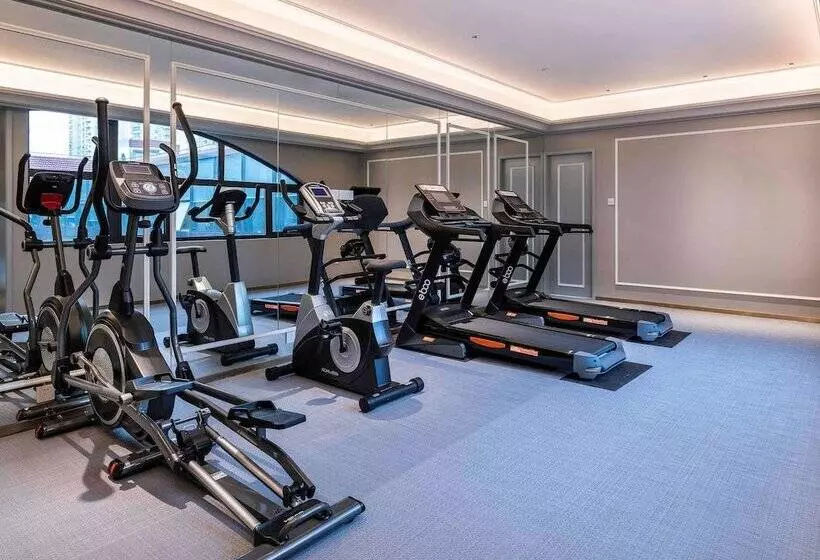 Hotelli Mercure Shanghai Xujiahui South