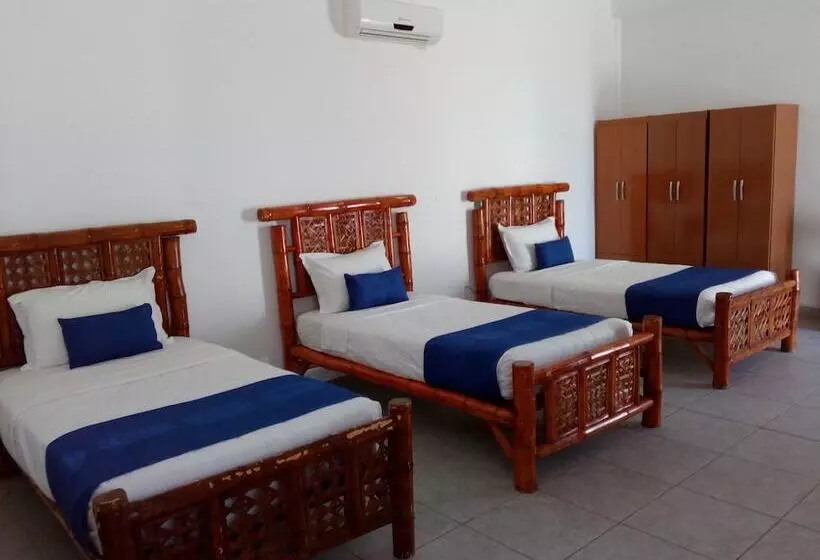 هتل Nauti K Beach