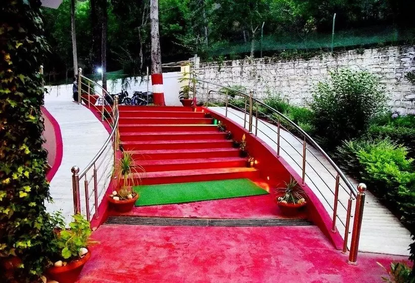 Hotel Savara Kumkum Inn