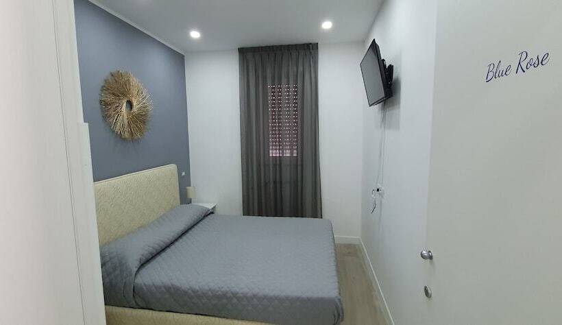 פנסיון Little Rose Guest House