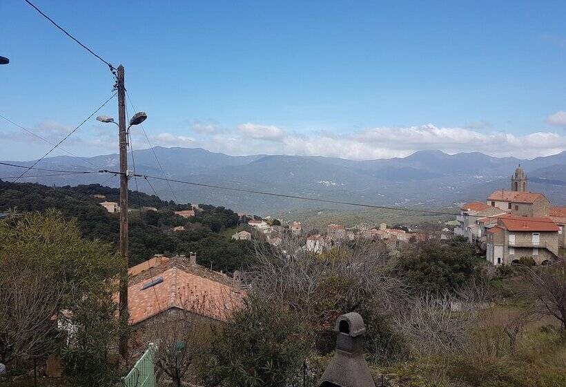 بنسيون U Taravu