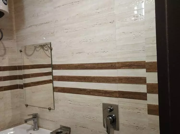 Adb Rooms Hotel Olive International