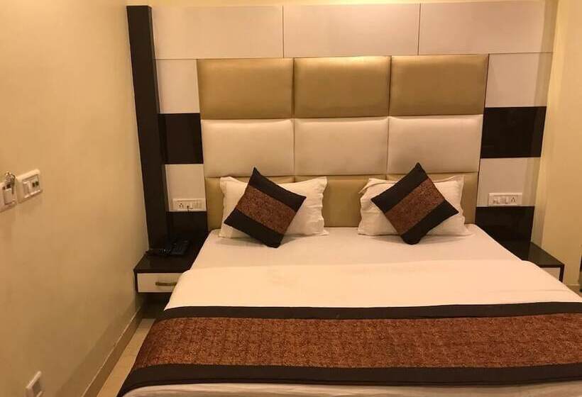 Adb Rooms Hotel Olive International