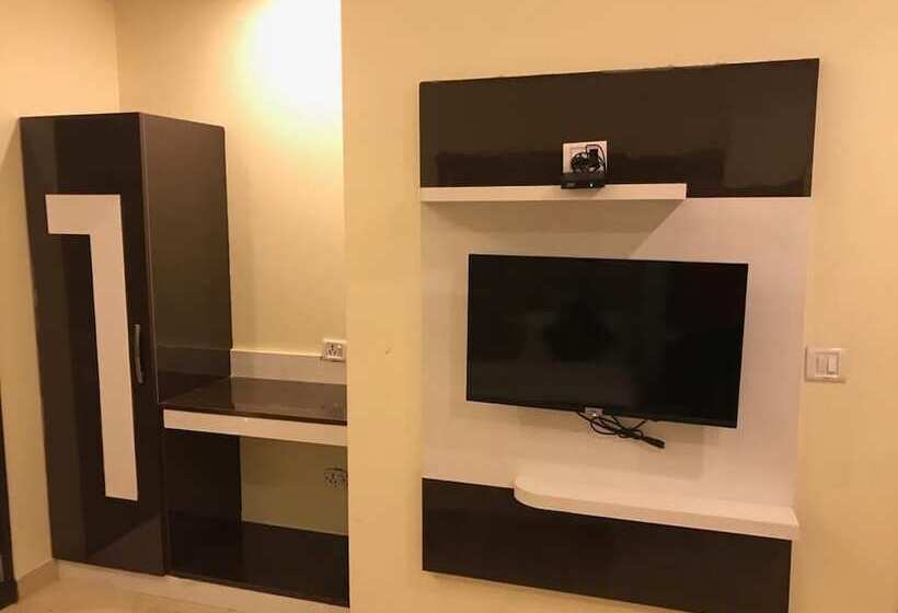 Adb Rooms Hotel Olive International