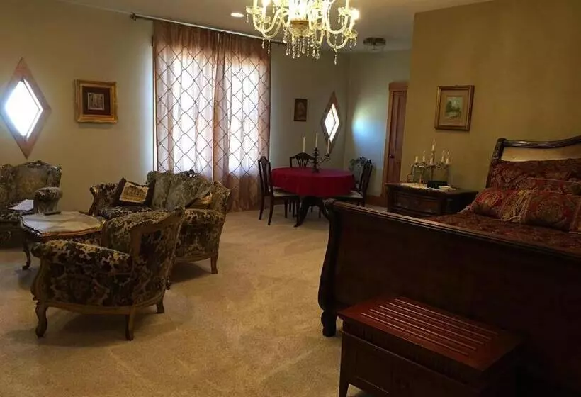 Attwood House Bed And Breakfast Near Manhattan, Ks