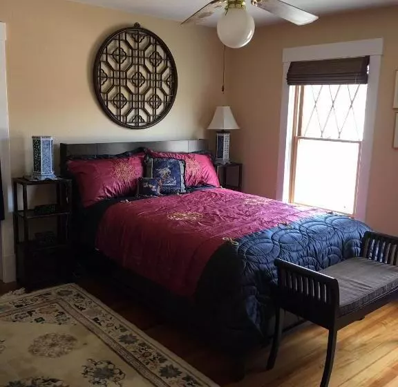 Attwood House Bed And Breakfast Near Manhattan, Ks