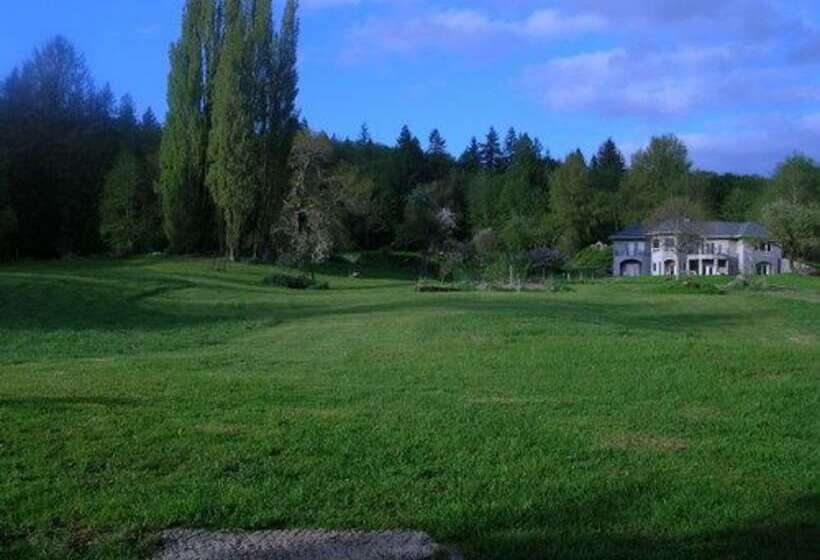 住宿加早餐  Lucky Mud Inn And Disc Golf Resort