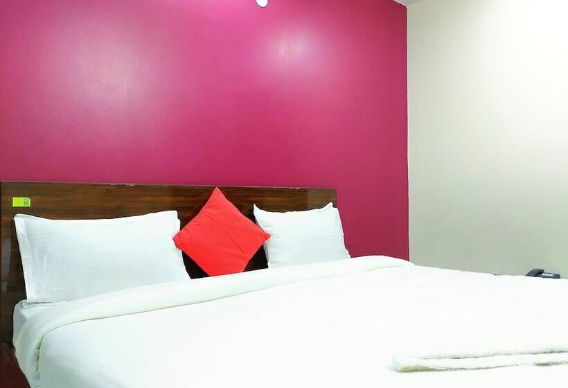 בית מלון כפרי Airport T Palace