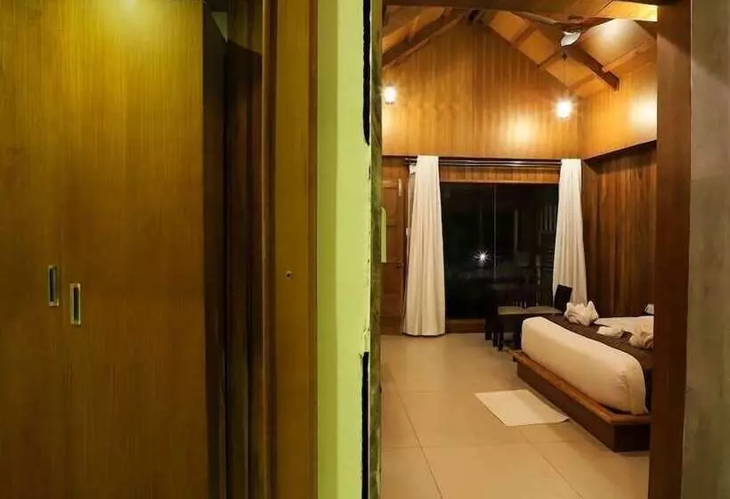 Hotelli Ocean Tree Beach Resort & Spa