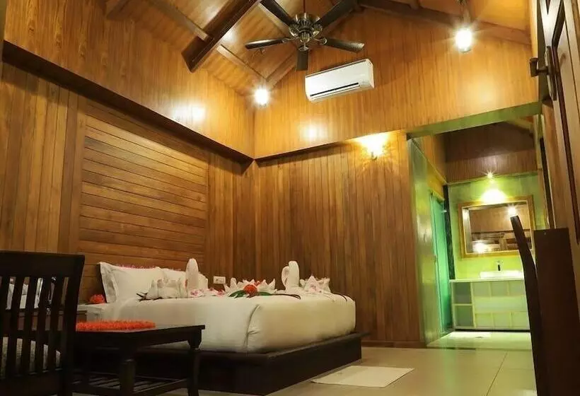 Hotelli Ocean Tree Beach Resort & Spa