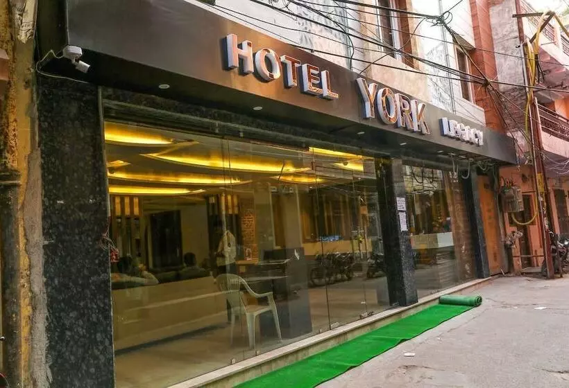 Hotelli York Legacy