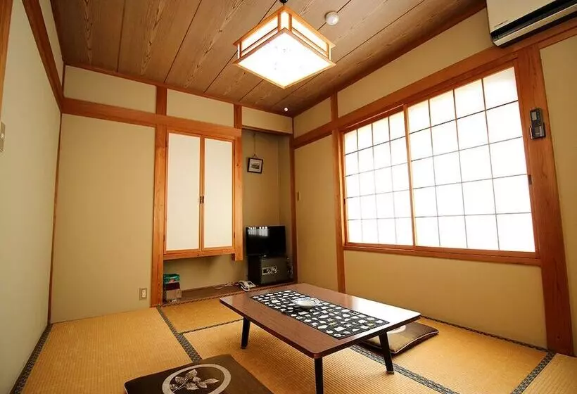 Ryokan Minshuku Genroku