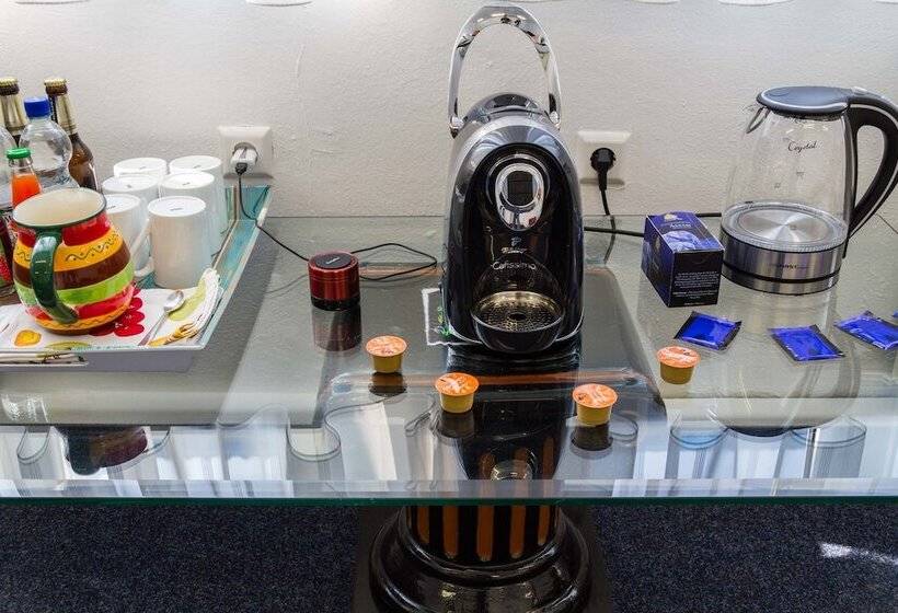 Carli S Bed No Breakfast