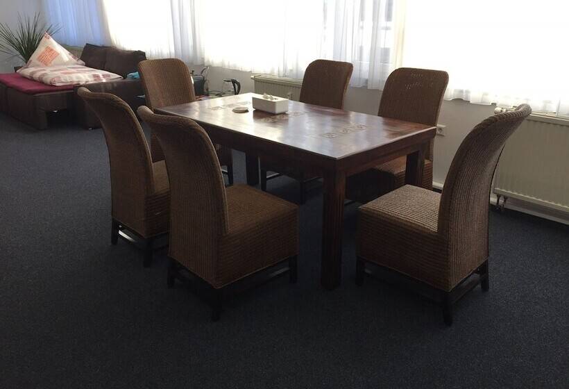 Carli S Bed No Breakfast