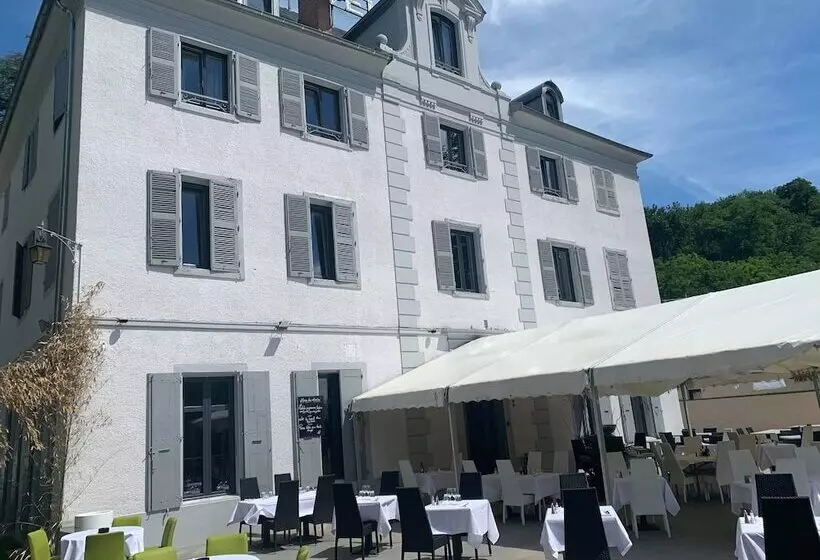 Hotelli Hôtel Restaurant Le Repère