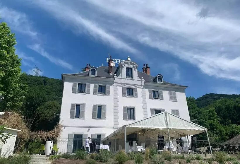 Hotelli Hôtel Restaurant Le Repère