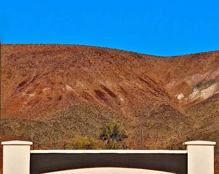 Hotelli Landmark Inn Fort Irwin