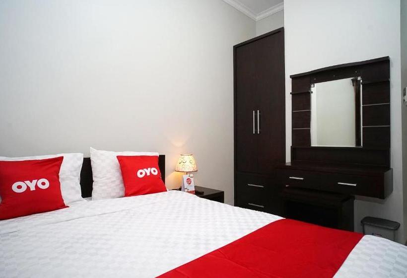 בית מלון כפרי Oyo 2038 Jasmine Guest House Balikpapan