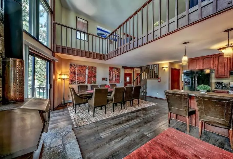 Mv49 Lake Tahoe A Block From The Caverock Beach