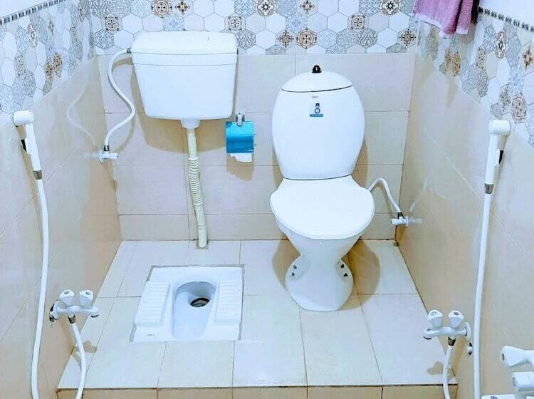 پانسیون Galaxy Inn Guest House