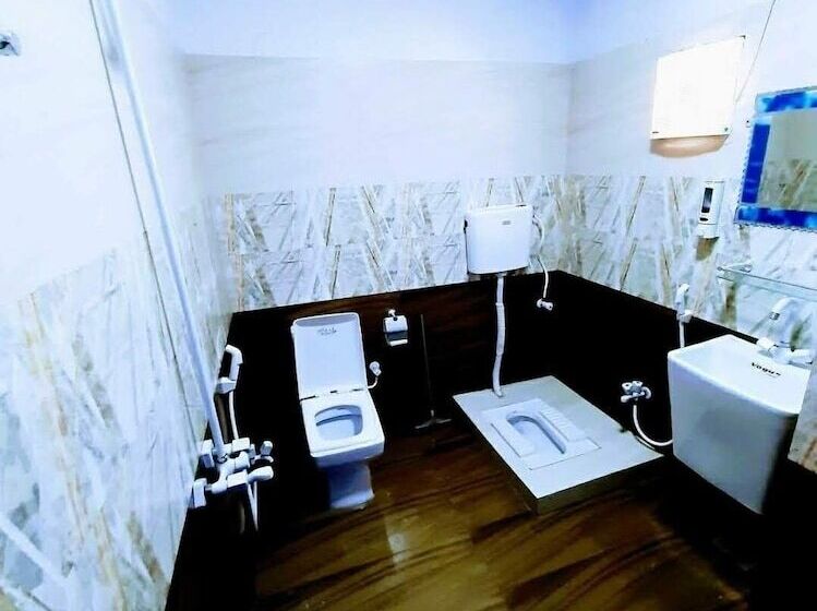 پانسیون Galaxy Inn Guest House