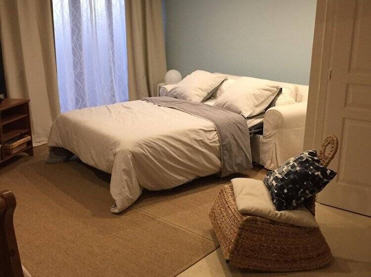 بنسيون Un Figuier Dans Notre Jardin