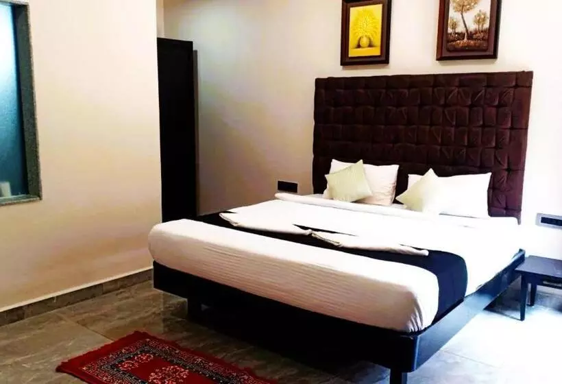 استراحتگاه Sea Shell Beach Cottages & Suites