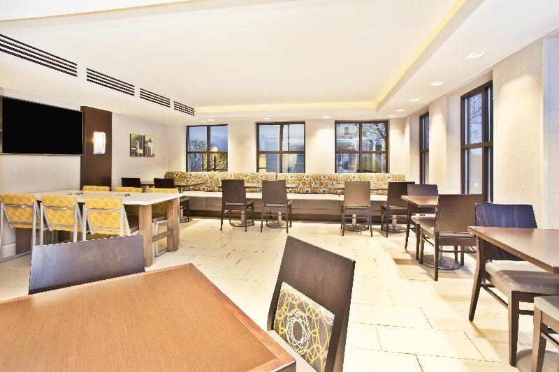 هتل Holiday Inn Express Boston Waltham, An Ihg