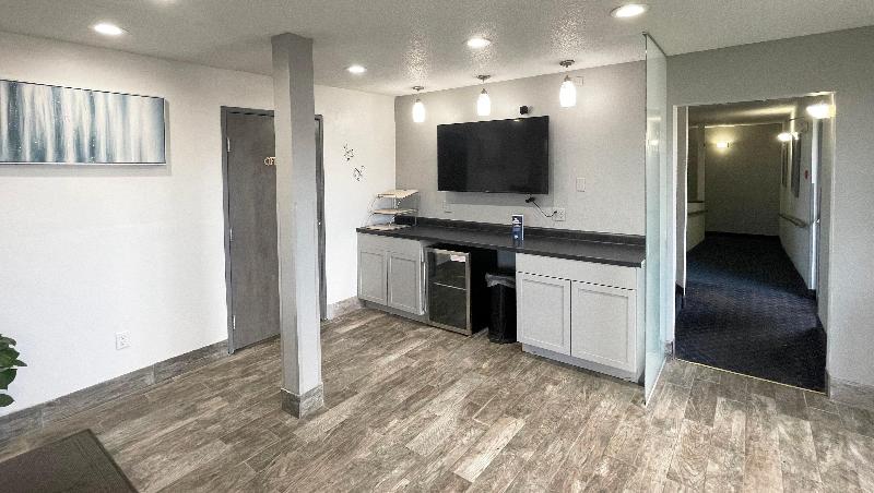 Magnuson Hotel Fort Wayne North   Coliseum