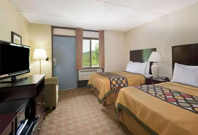 هتل Super 8 By Wyndham White River Junction