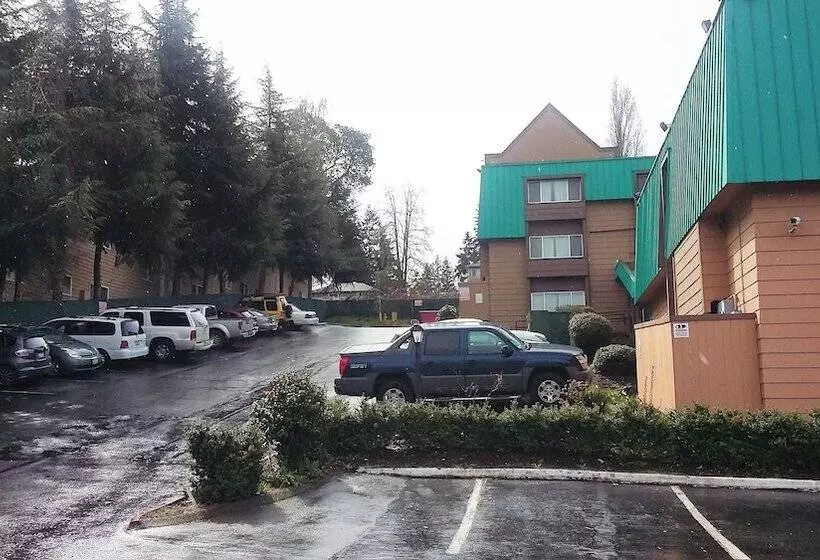 فندق Sutton Suites