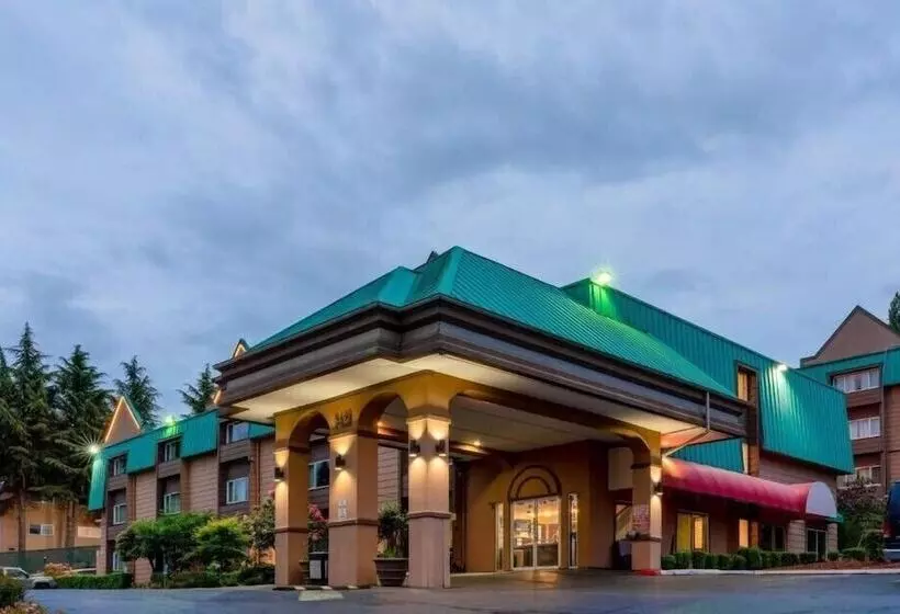 فندق Sutton Suites