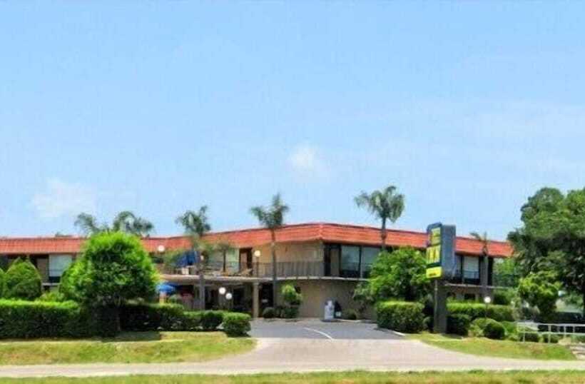 호텔 Tarpon Shores Inn