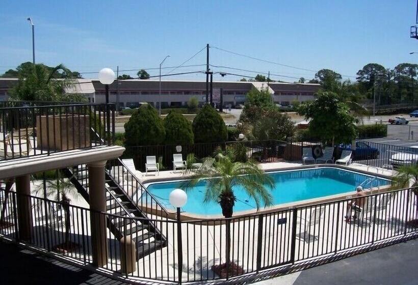 호텔 Tarpon Shores Inn