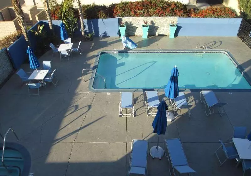 מוטל Best Western Plus Diamond Valley Inn