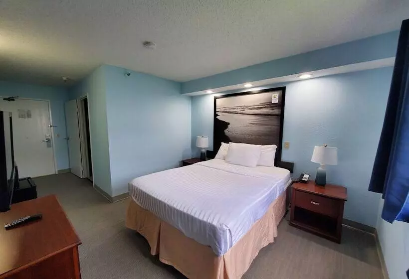 מוטל Coastal Inn & Suites