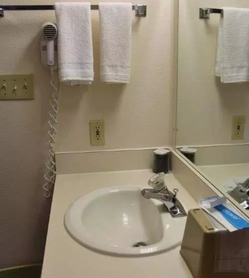 モーテル Colstrip Inn & Suites