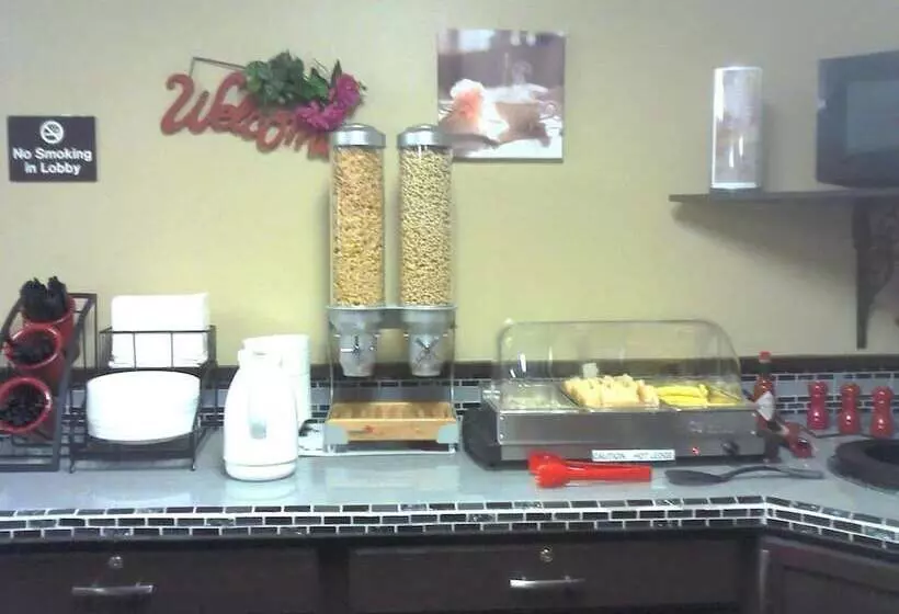 モーテル Colstrip Inn & Suites