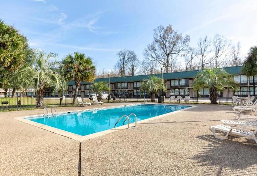 汽车旅馆  OYO Hotel Port Allen LA I-10 West