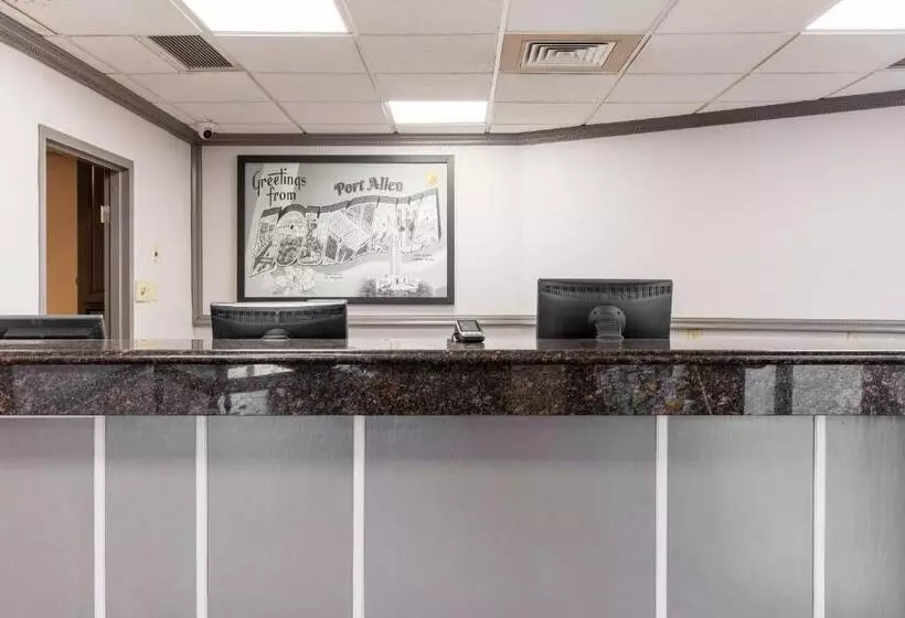 Motel OYO Hotel Port Allen LA I-10 West