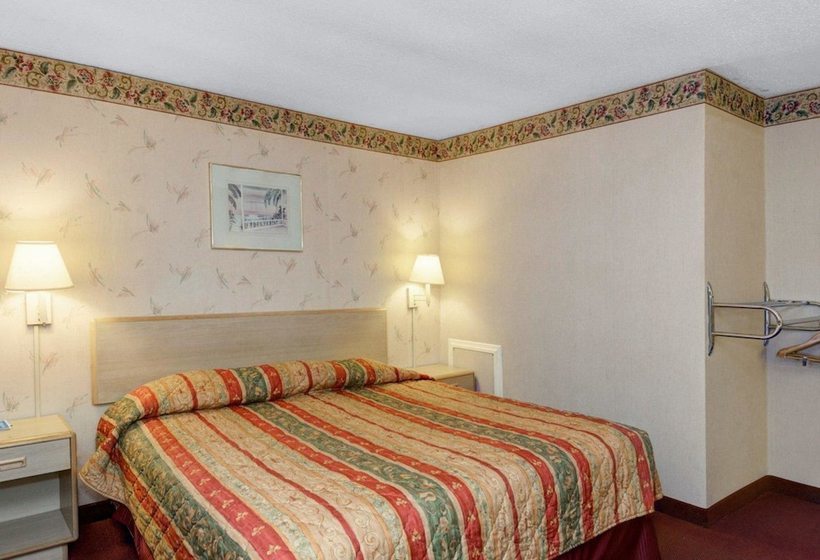 מוטל Rodeway Inn