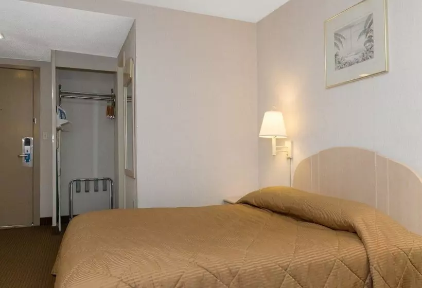 مُتل Rodeway Inn